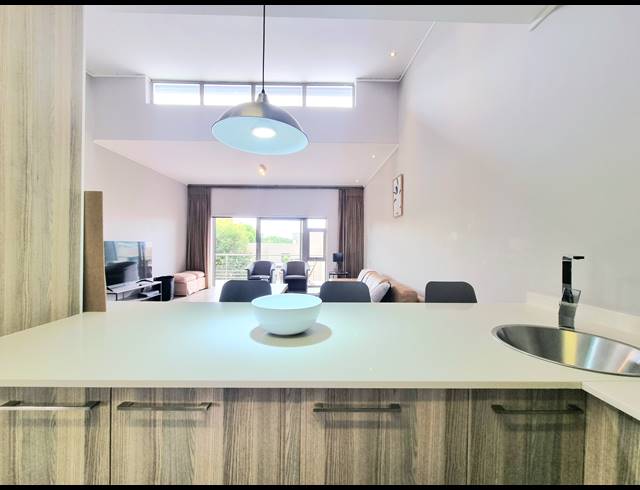 3 BEDROOM APARTMENT TO LET IN OAKLANDS
